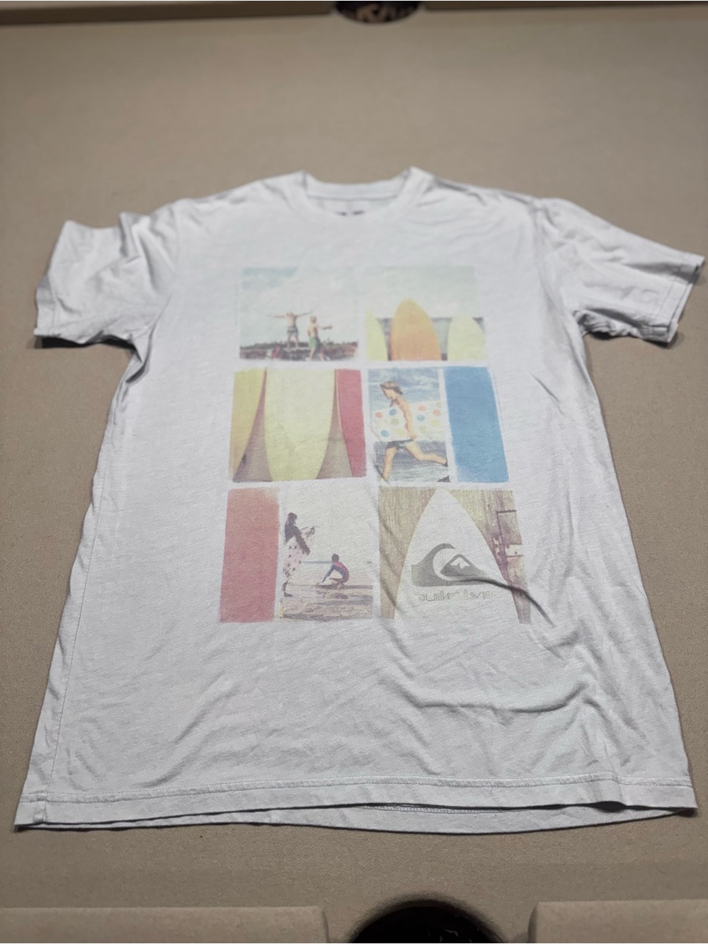 Quiksilver Light Gray Short-Sleeve Tee with Multi-Panel Surf Graphic